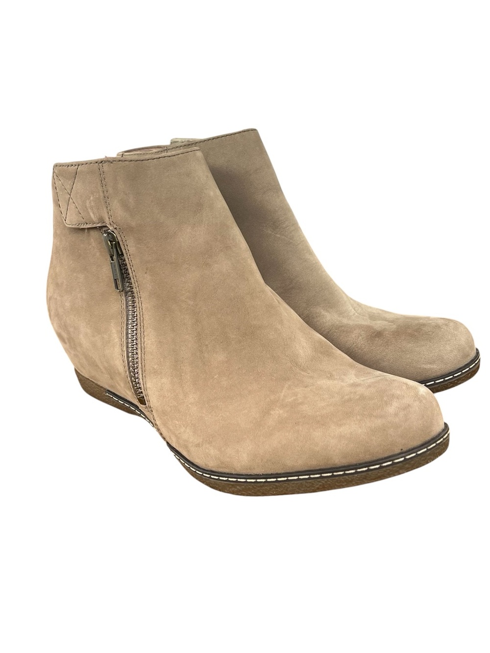 Dansko Leanna Bootie Wedge Taupe Burnished Nubuck Leather Size 37 (6.5-7)